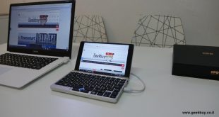 GPD pocket מימין Chuwi Lapbook משמאל